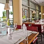 Отель Centrovital 4*