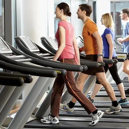 Centrovital 4* ברלין